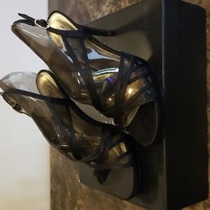 Sexy Adriana Papell Black, 4" High-Heeled, Satin Pumps. Size 8.5